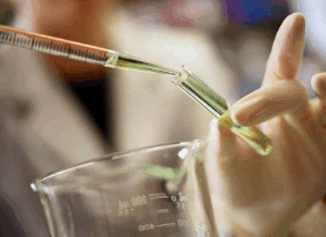Drawing liquid medication from a vial